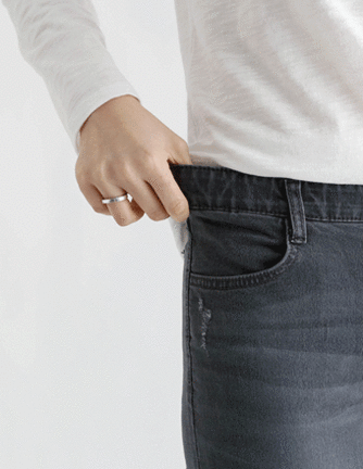 squeeze banding pants